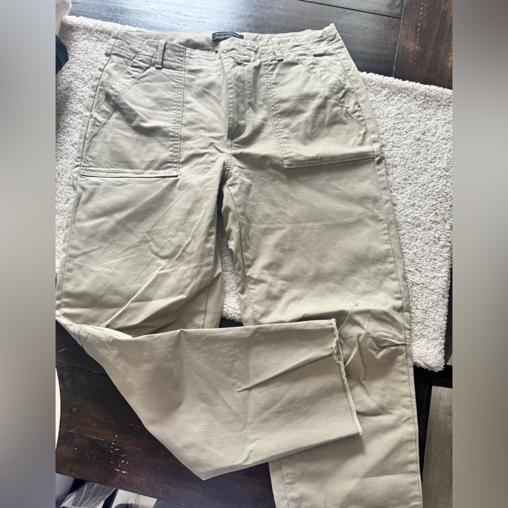 Banana republic girlfriend cargo pants